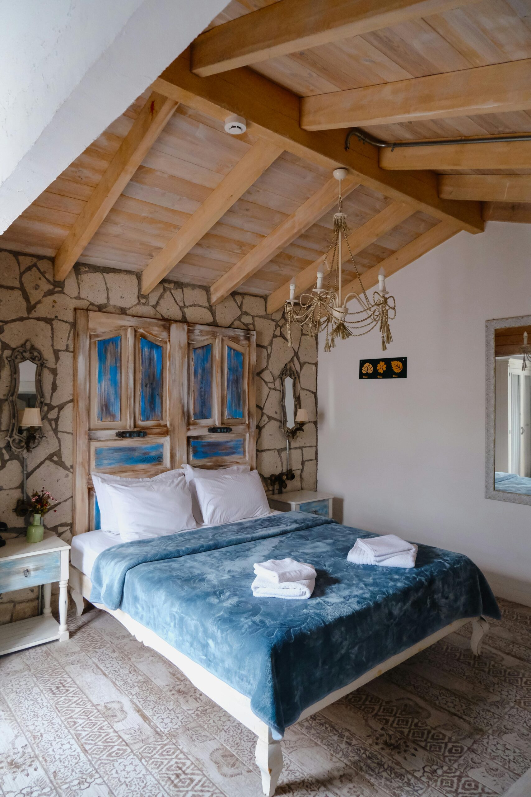 pexels-helloaesthe-15699340